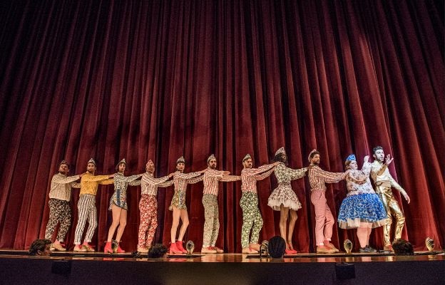 O Teatro Praga vai à Revista