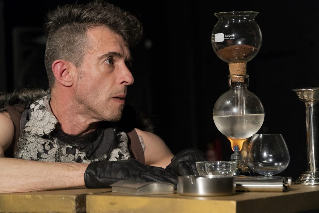 O Rei no Exílio – Remake