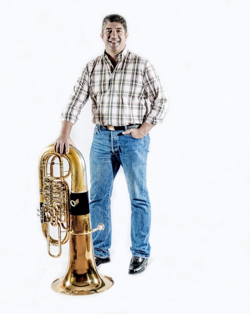 Ilídio Massacote (tuba)