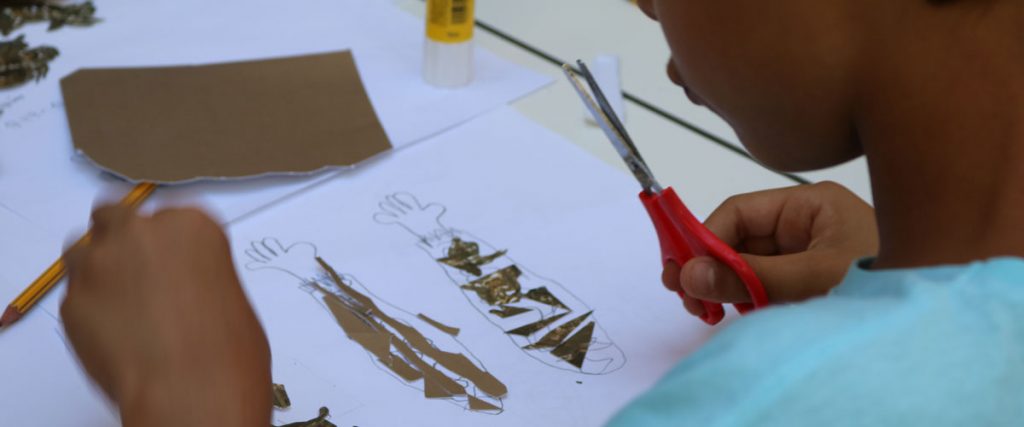 A brincar construímos o passado