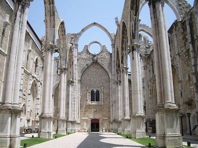 Visitas no Museu Arqueológico do Carmo