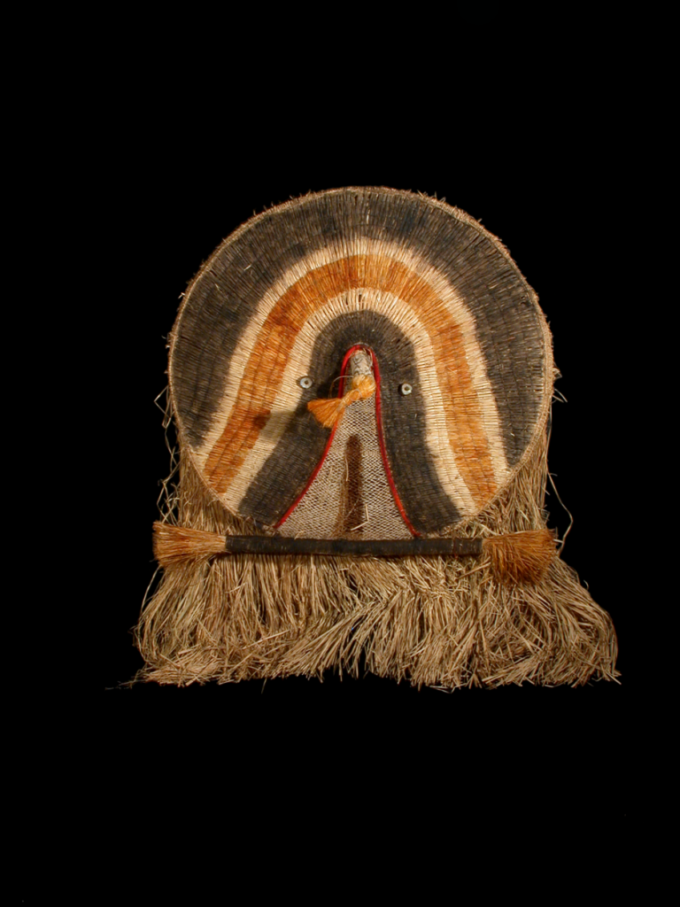 Máscara Atujuwá Ajou Nau (Museu Nacional de Etnologia)