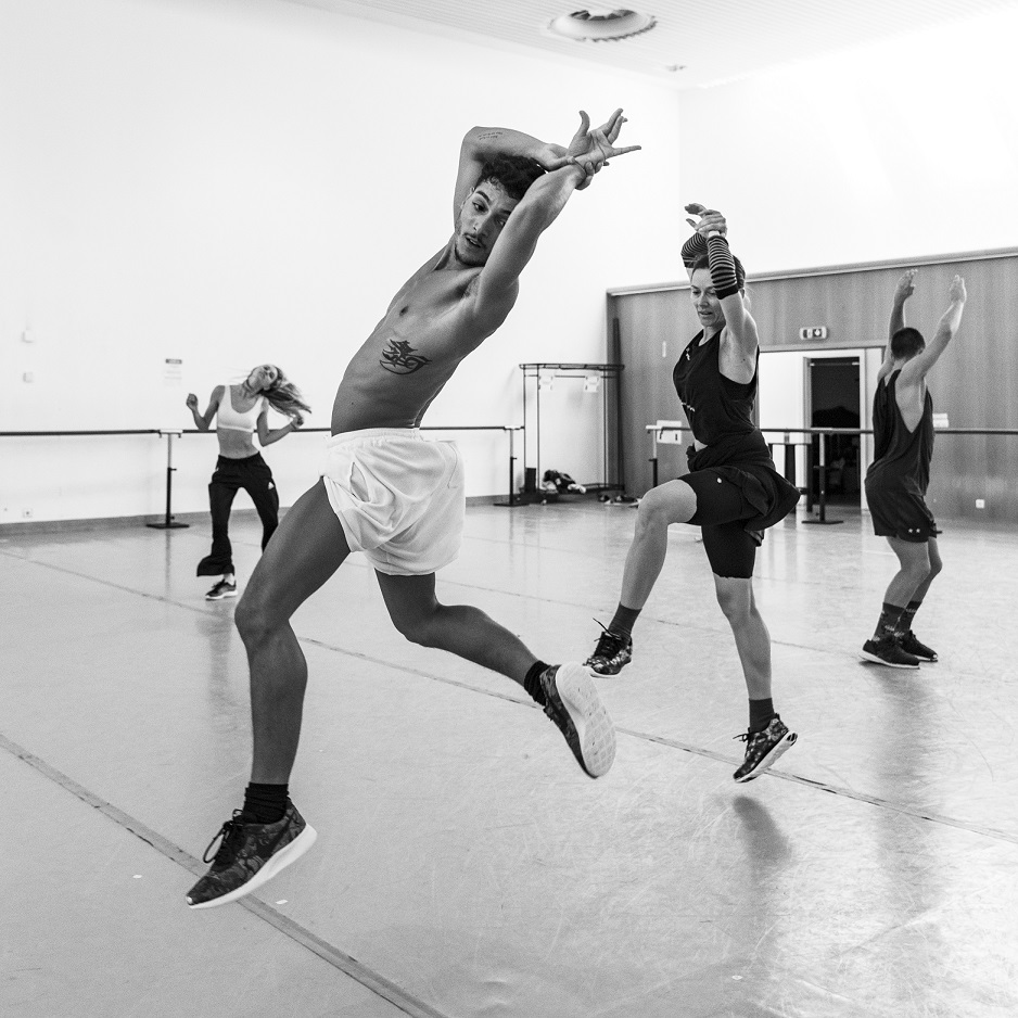 Corpos de Baile | Teu Corpo Meu Eco