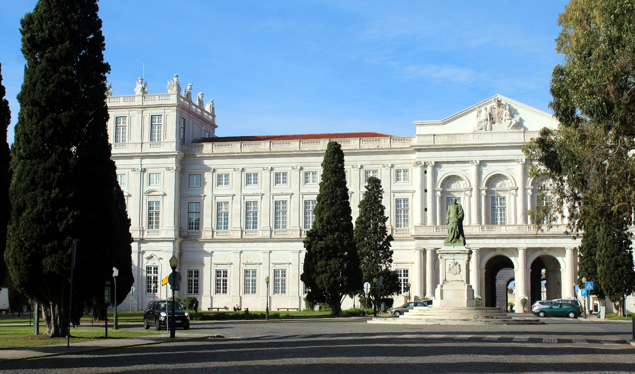 Um palácio à medida