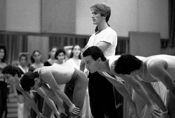 ‘Um corpo que dança – Ballet Gulbenkian 1965-2005’ de M. Martins