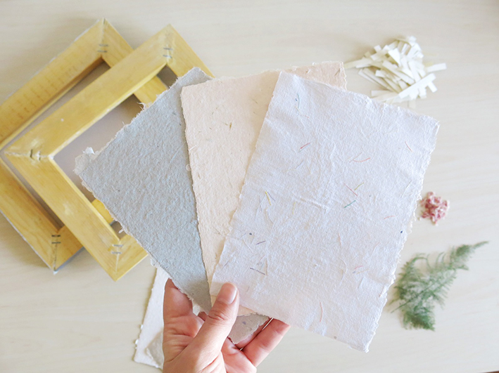 Papel Artesanal com Botânicos
