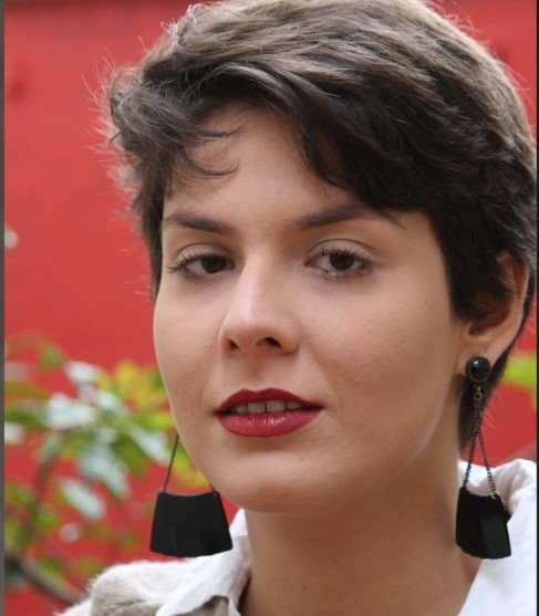 Zona lê dramaturgia