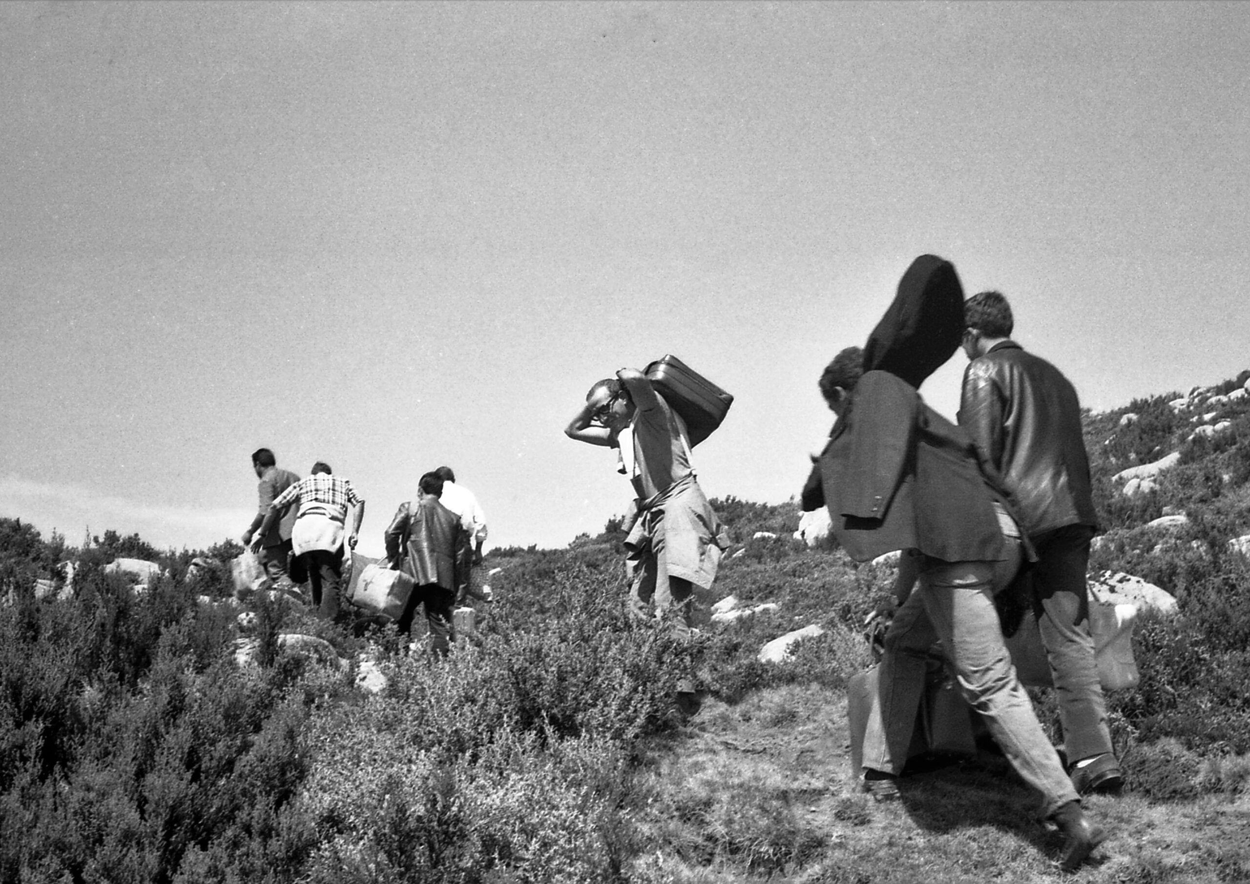 O Salto – Migrações e Exílios de Ontem e Hoje