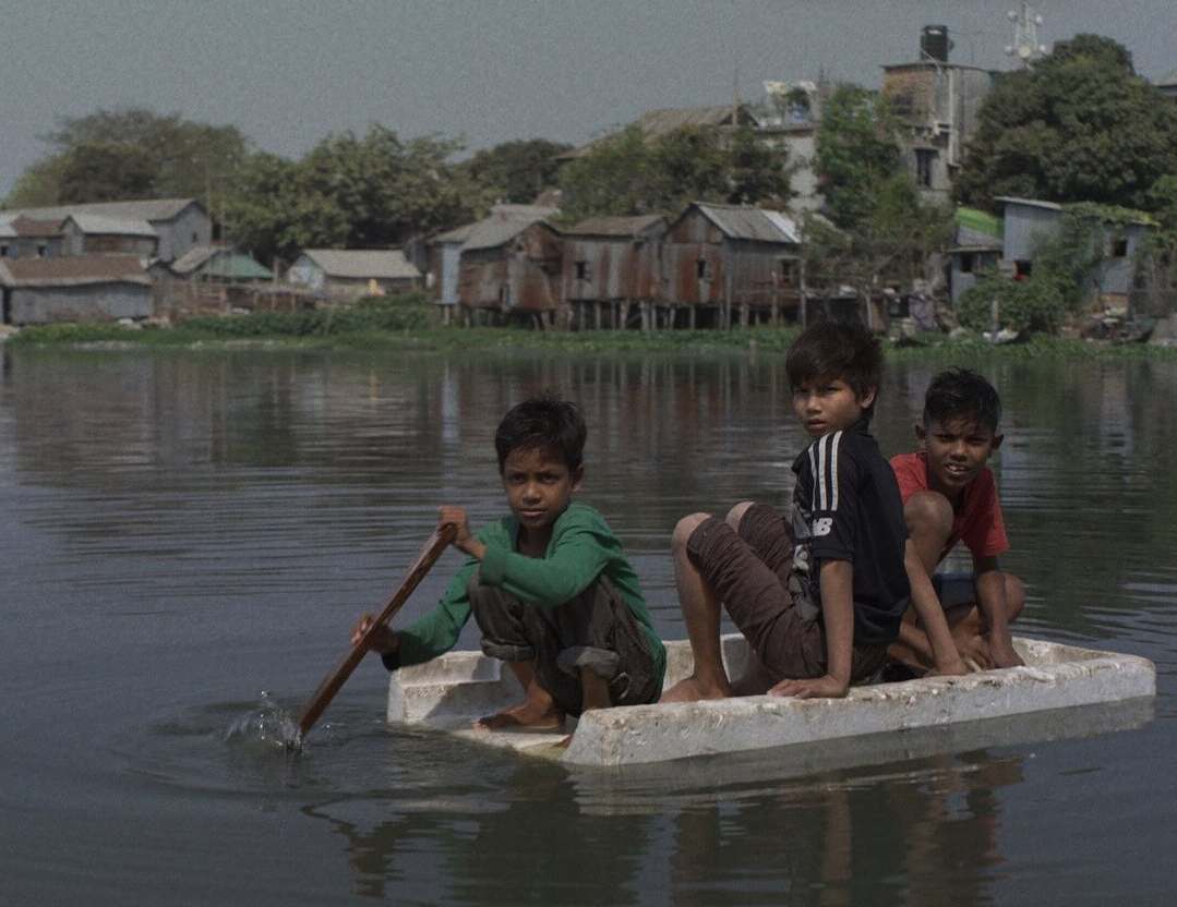‘Black Water’ de Natxo Neuza