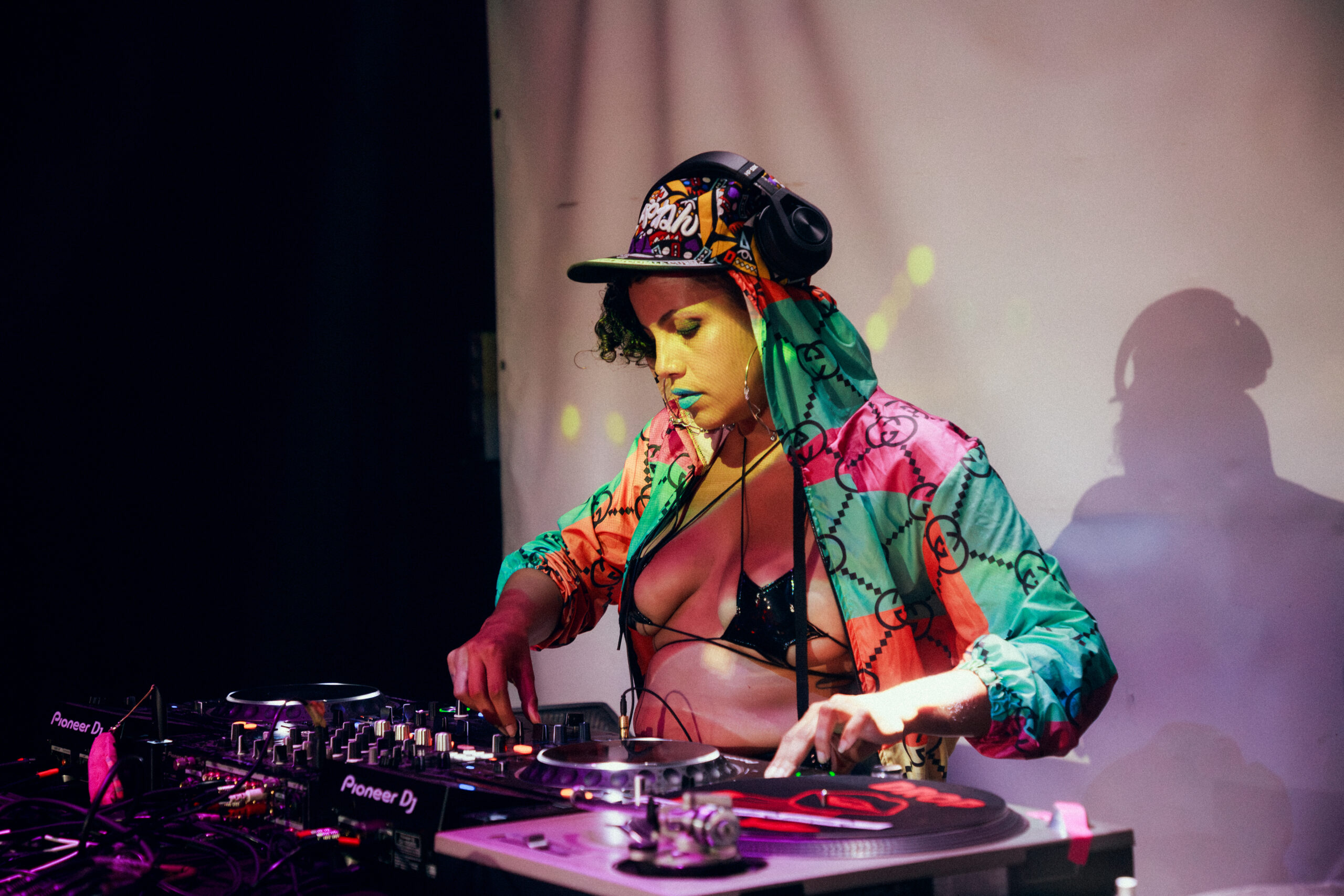 Roda de Sample & Coletivo Gira