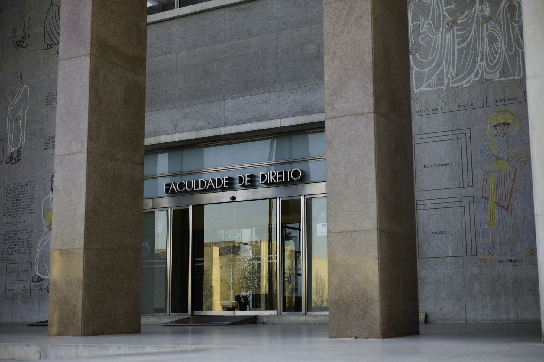 Uso da burca em debate na Faculdade de Direito